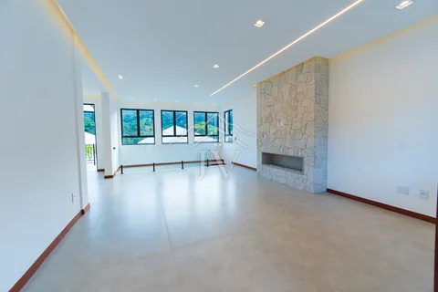 Sala com lareira