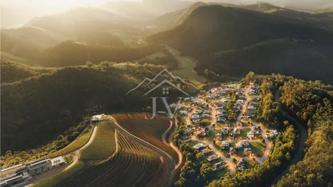Vista aérea do condomínio junto aos vinhedos (imagem ilustrativa)